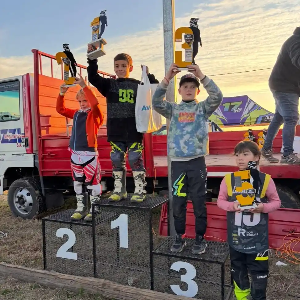 Valentino Bogue, puntero en el MX Santafesino y presente en el Nacional de Motocross
