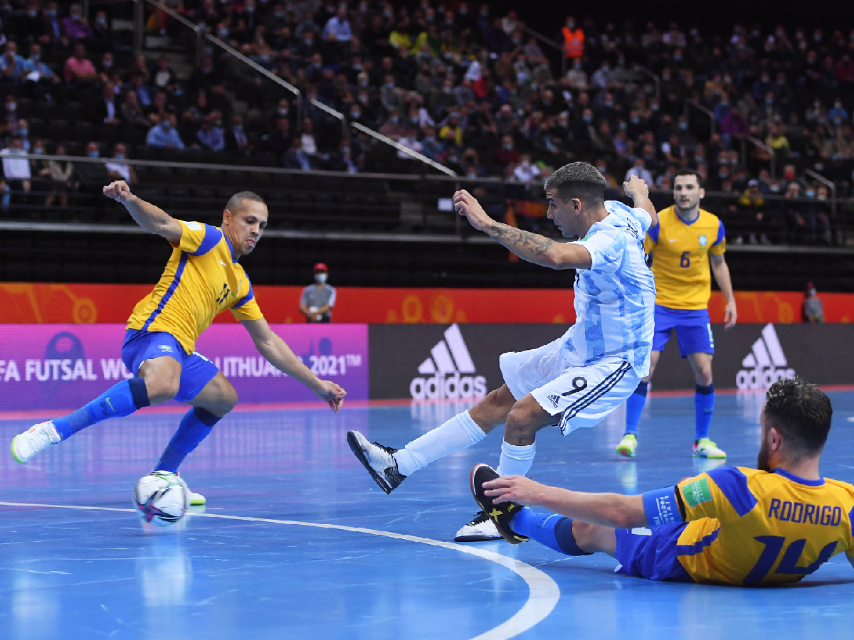 Argentina venció a Brasil y es finalista