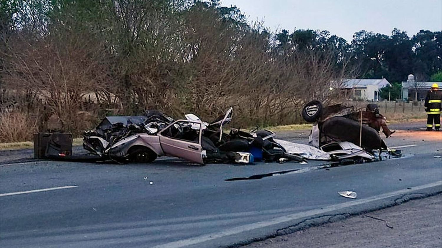 Fatal accidente: impresionante choque entre un auto y un “motorhome” de equipo de TC