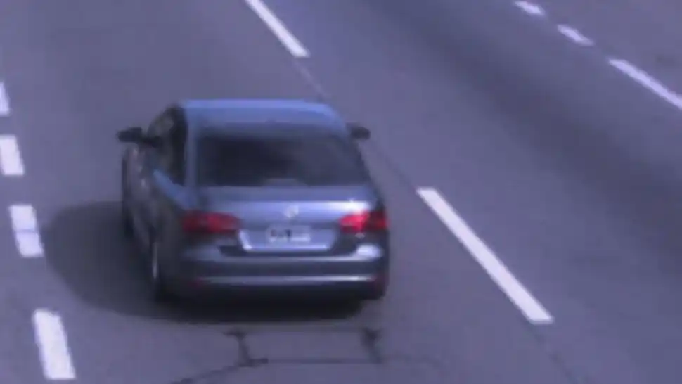 ¿Cuánto adeuda entre multas y patentes el auto desde el cual balearon a Olivares y a Yadón?