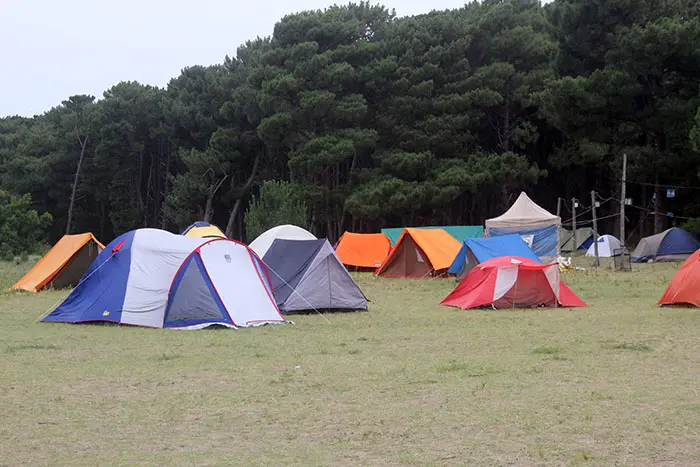 Se está preparando la logística del campamento de la Cruz Roja para recibir a 200 jóvenes