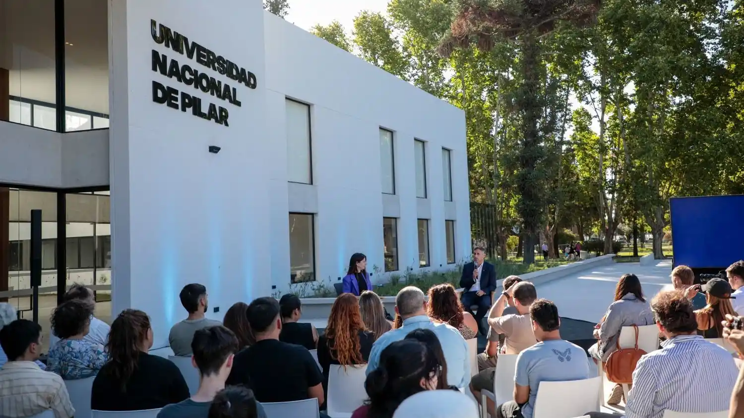 La charla forma parte de una serie de encuentros abiertos para la comunidad.