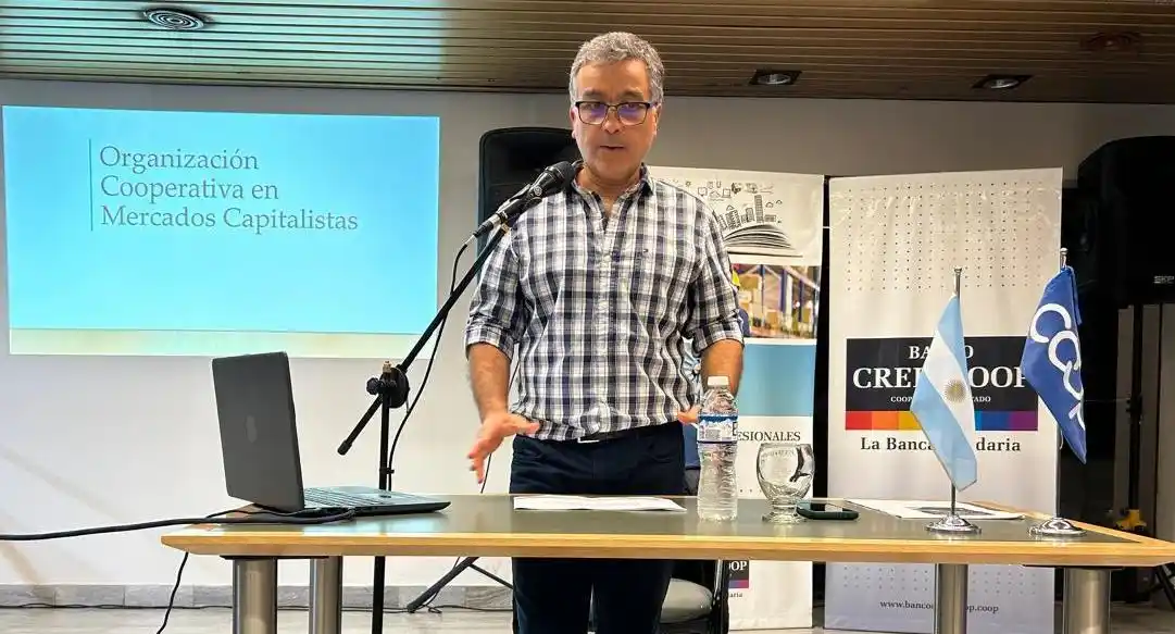 “El cooperativismo no es una rueda de auxilio”