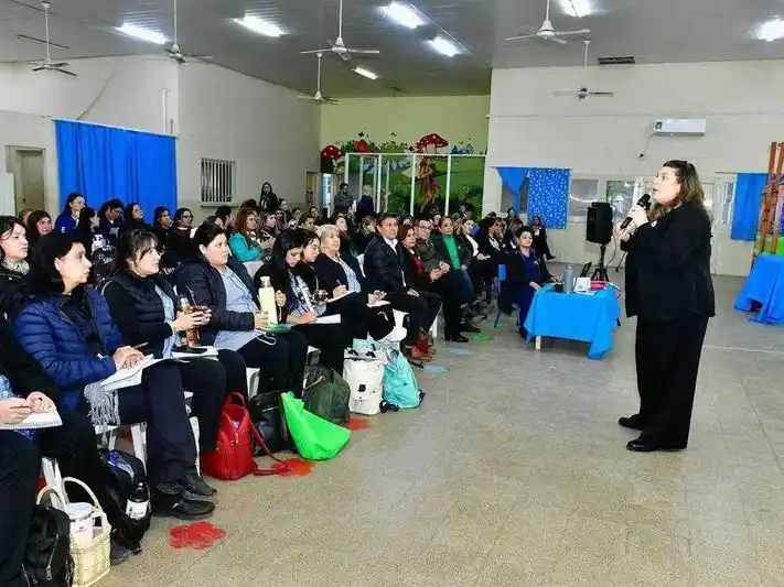 Terminó el ciclo de capacitaciones destinado
a directivos y docentes del Nivel Inicial