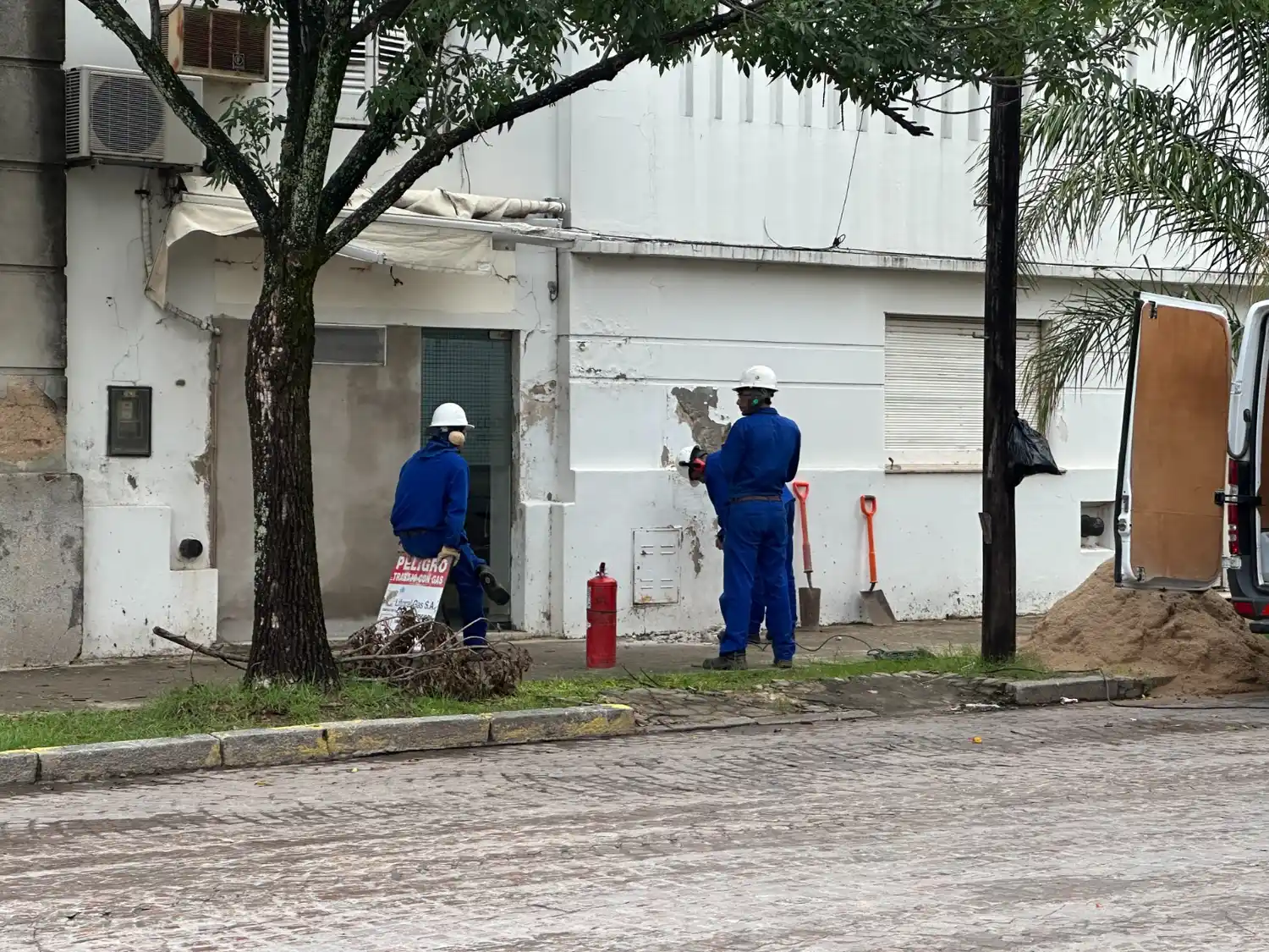 Fuga de gas generó preocupación en barrio 9 de Julio y obligó a un operativo de emergencia
