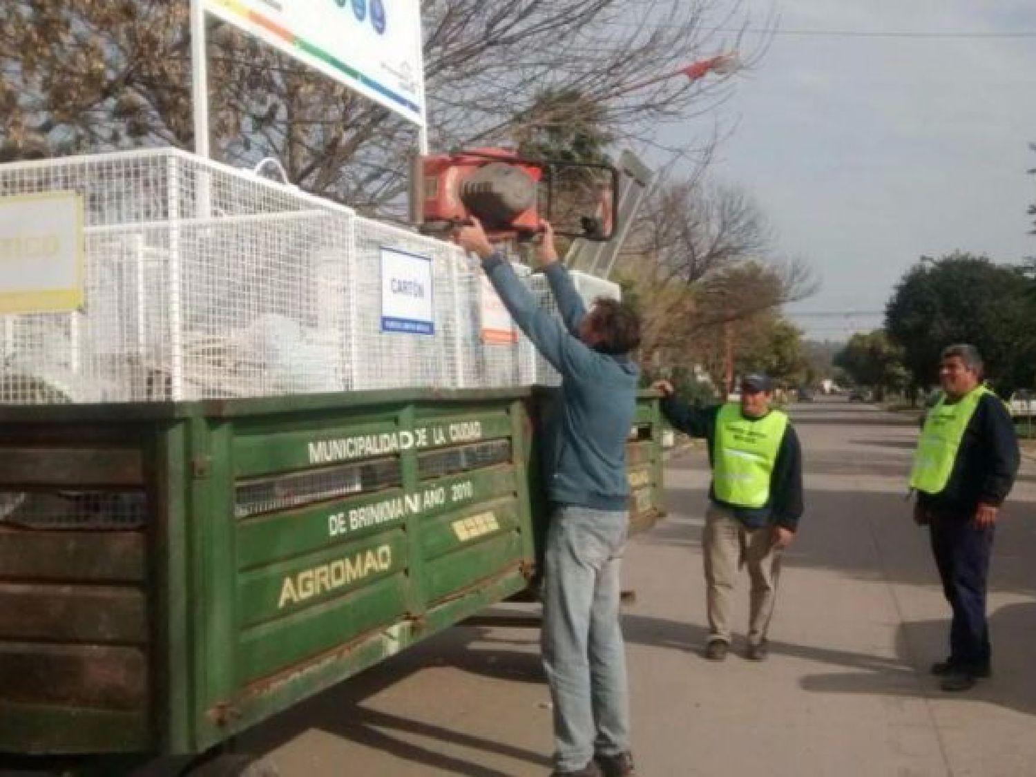 Brinkmann: Vuelven los “Puntos limpios móviles” que recorrerán  cinco barrios de la ciudad 