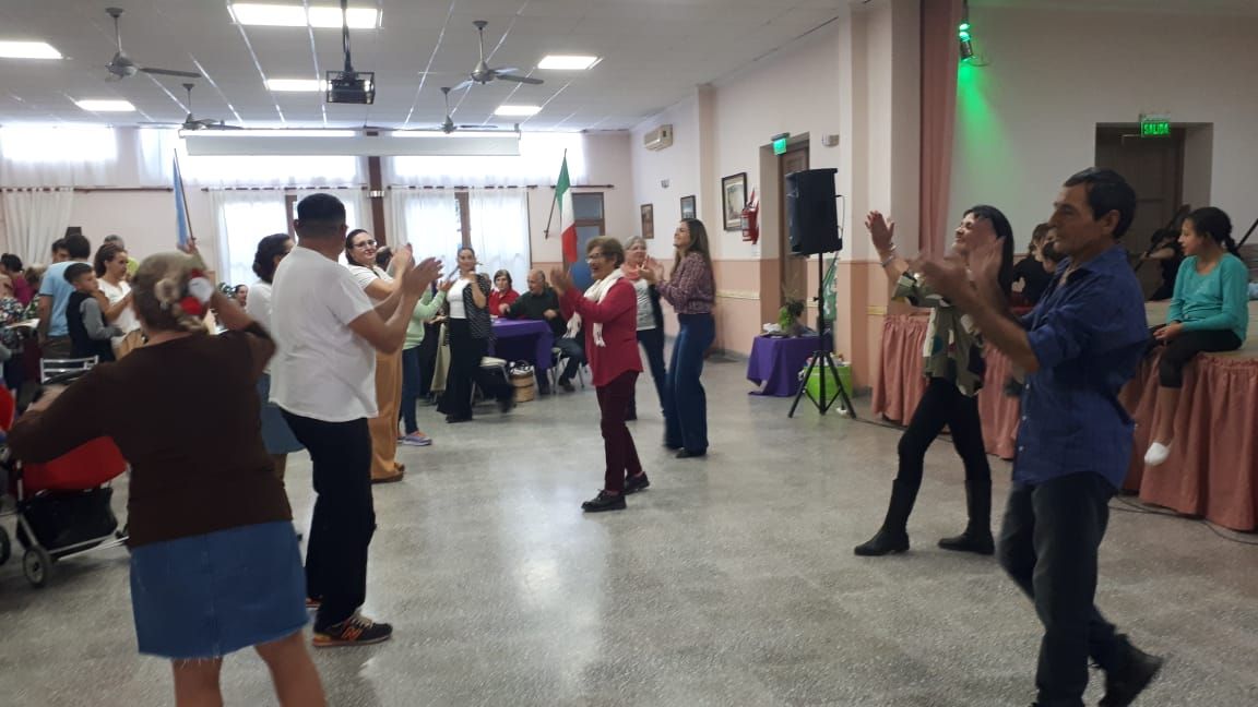 Así se bailó con Florcita de Cedrón