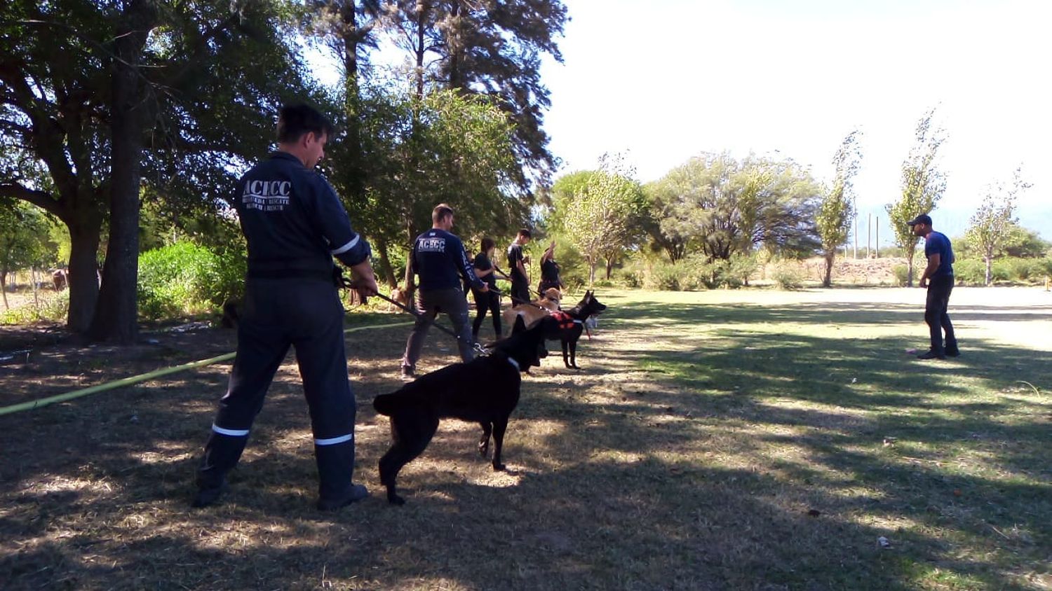 La Brigada K9 de Bomberos realizó una capacitación en Catamarca