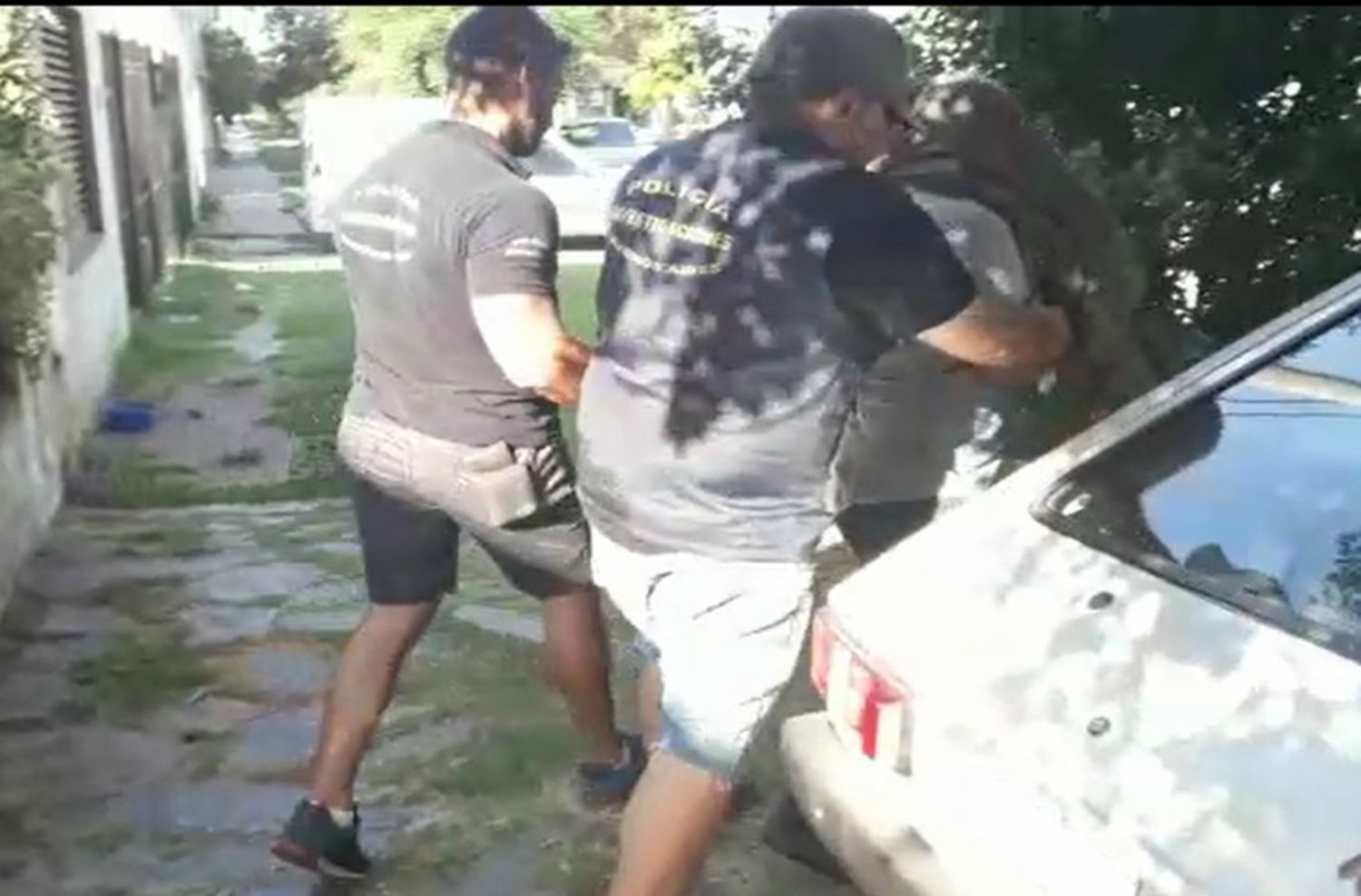 Un hombre fue detenido por abusar sexualmente de la hija de su amigo