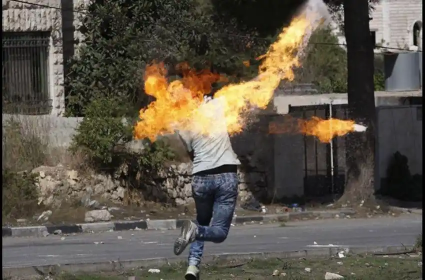 Amenazas con tiros y bombas