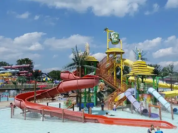 El Parque Acuático fue ofrecido como oportunidad de inversión privada