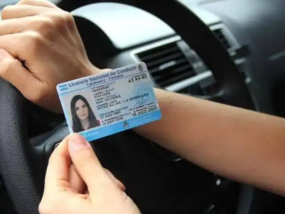 Polémica por la renovación de las licencias de conducir