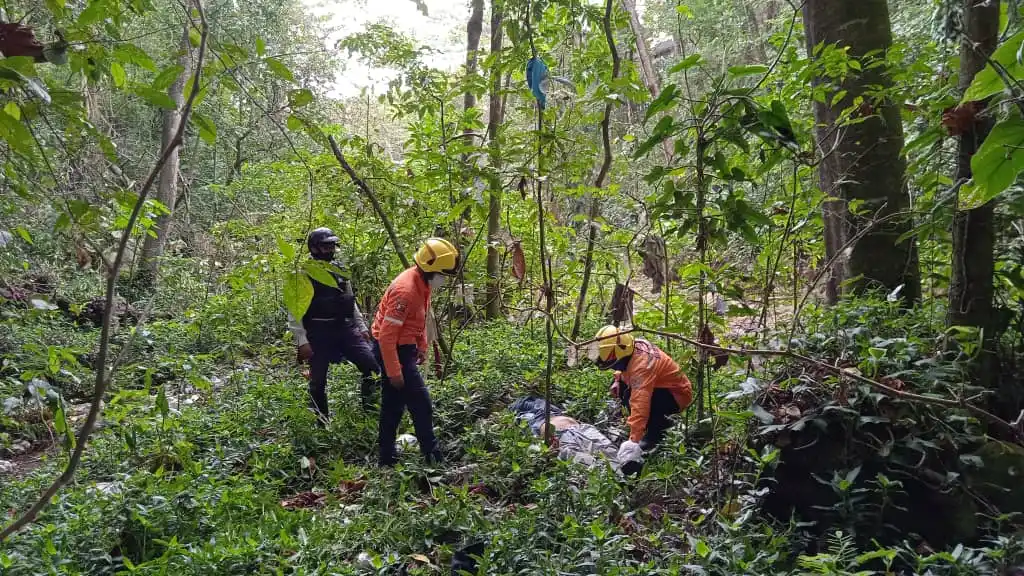 NO SE LANZÓ AL VACIO: hallan cadáver de un hombre en el cauce del río que cruza el viaducto nuevo de San Cristóbal