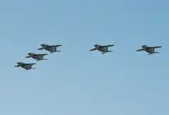 Se reinauguró la pista de aterrizaje de la VI Brigada Aérea con un vuelo bautismo del nuevo Pampa III