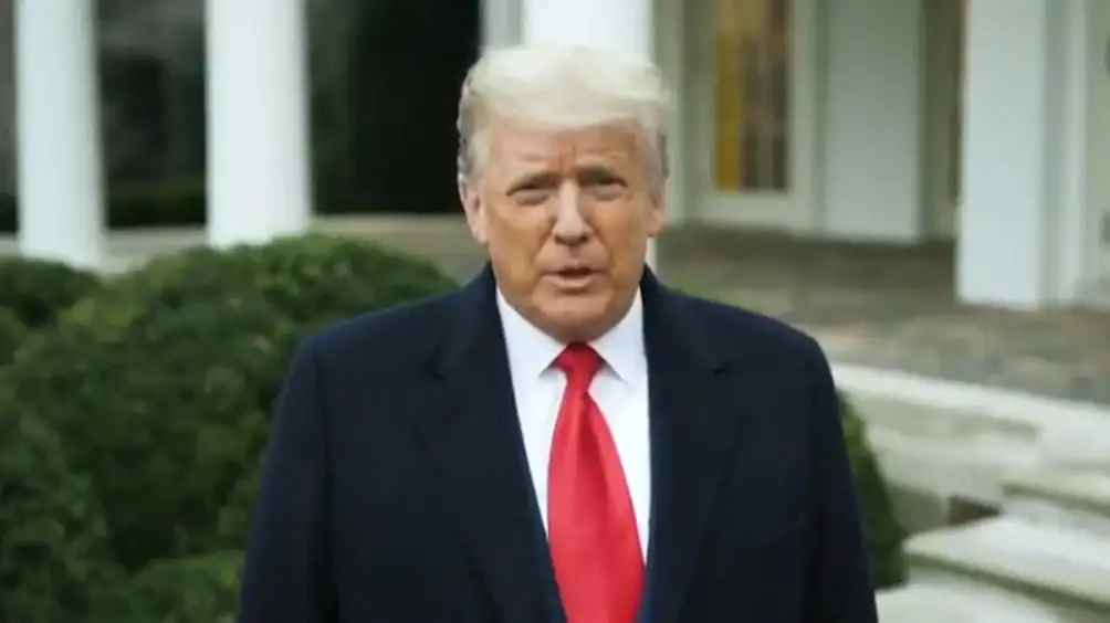 Piden la destitución de Donald Trump y se tensa aún más la transición de poder