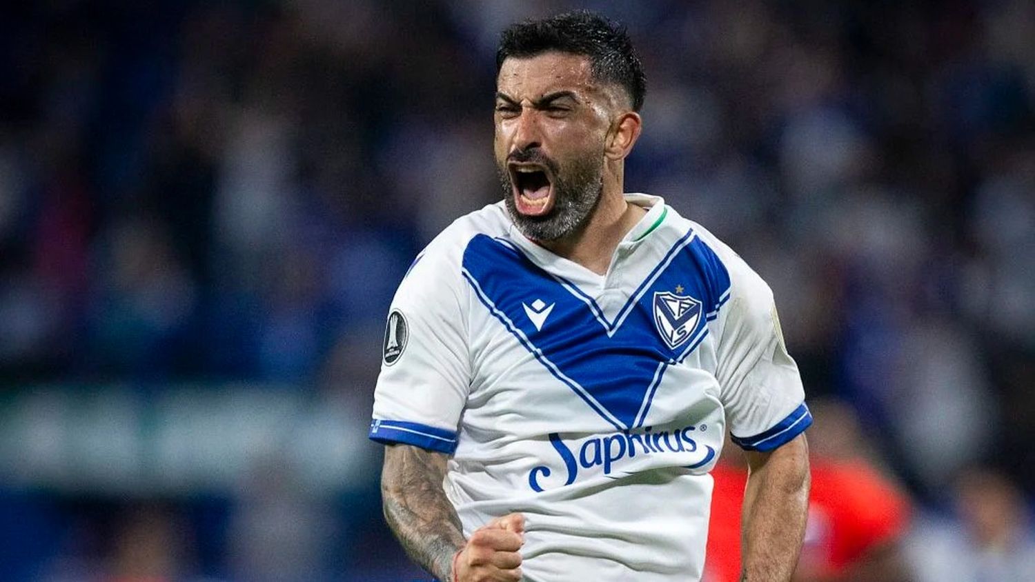 Vélez goleó y está en octavos