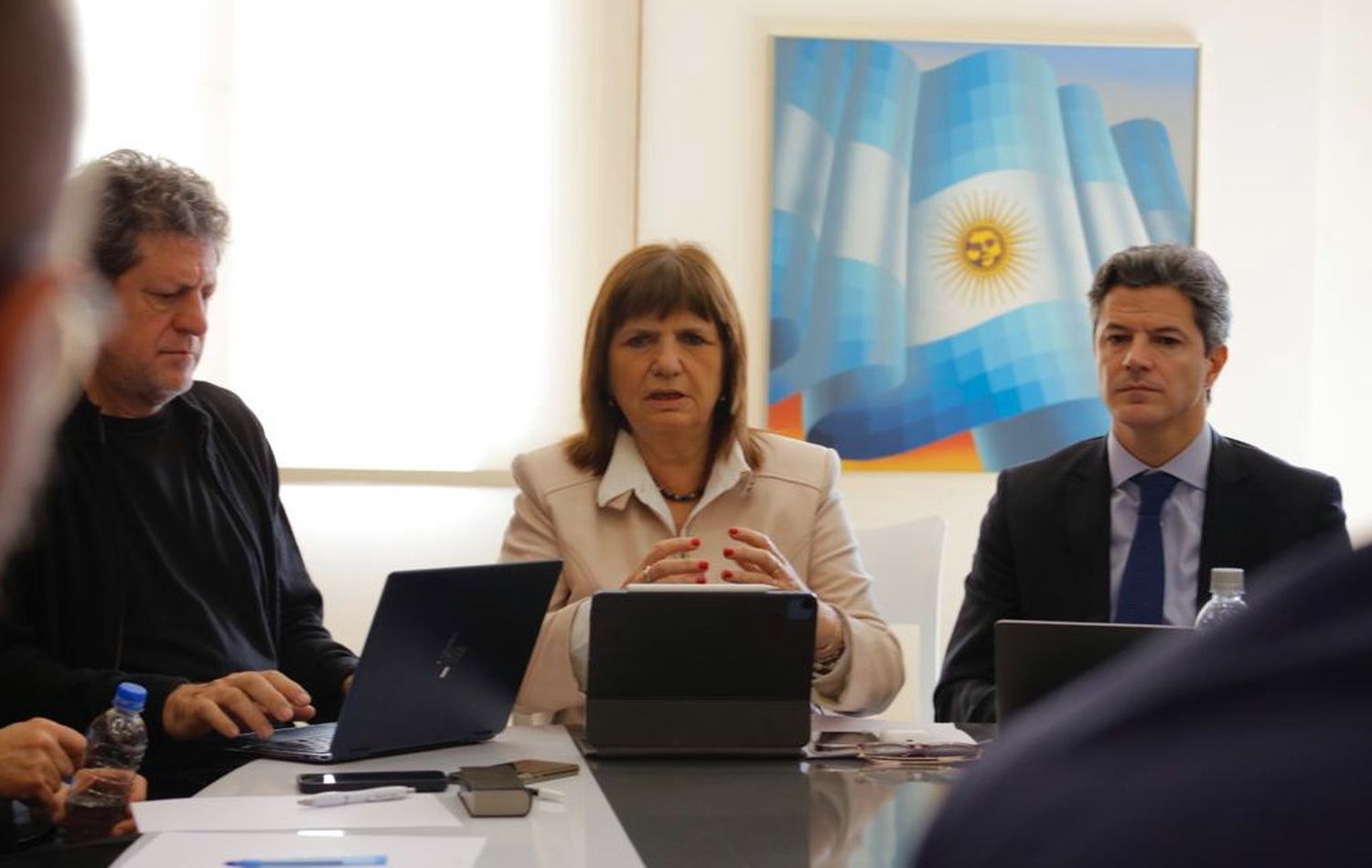 Bullrich deliberó con su equipo económico y se esperan definiciones sobre su ministro