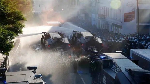 Policías alemanes desalojaron una protesta contra el G-20