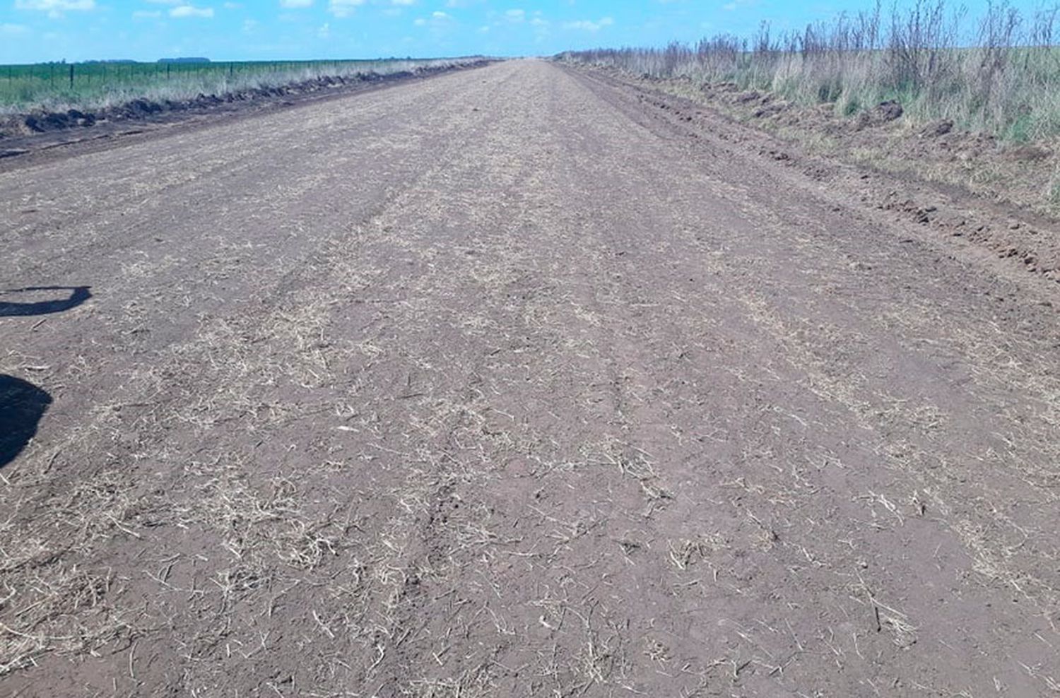 Trabajos de alteo y ensanche en la ruta 50, en dirección a Ramos Otero