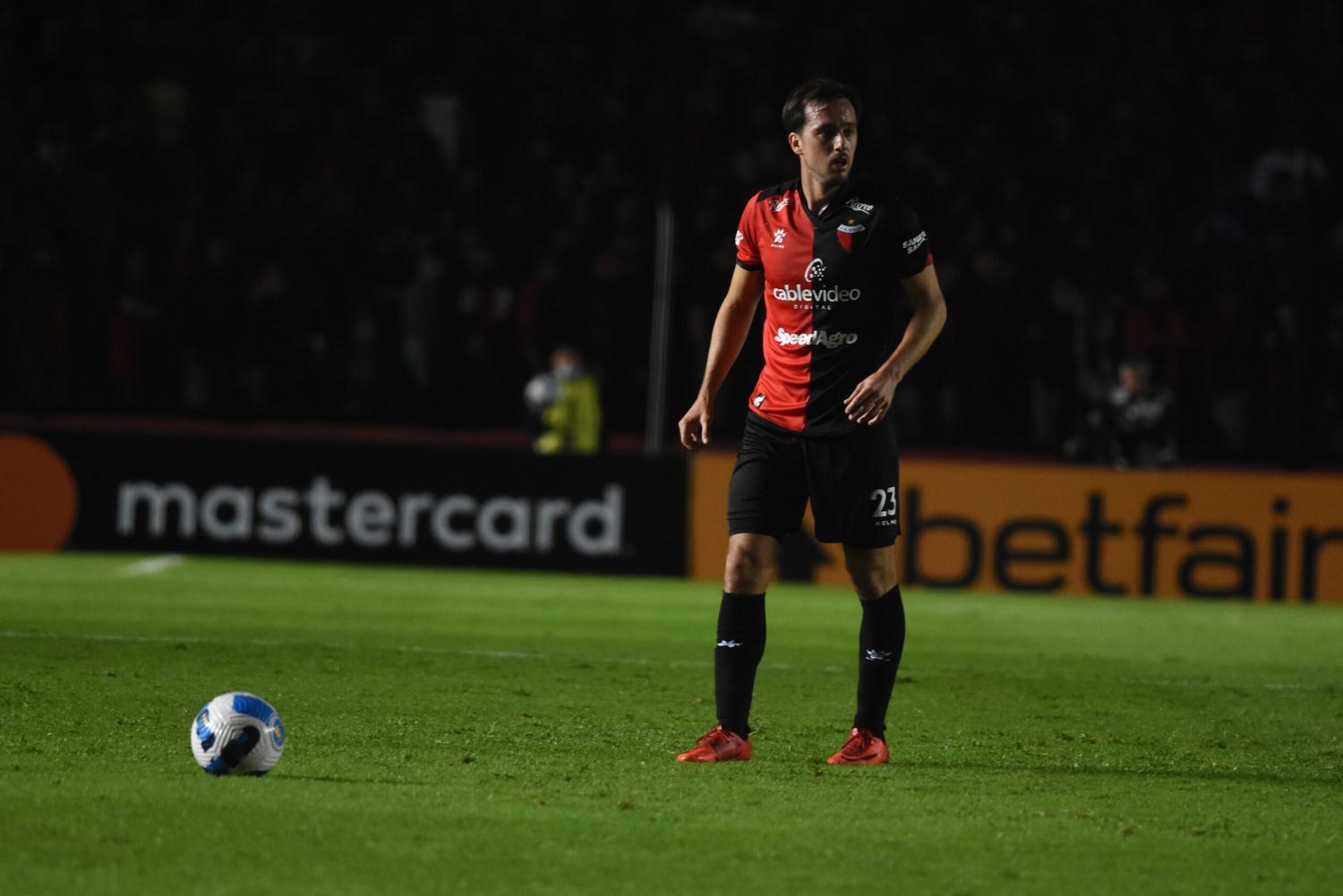 Colón recibe a Vélez en el Brigadier López por la fecha 14 de la Copa Liga Profesional