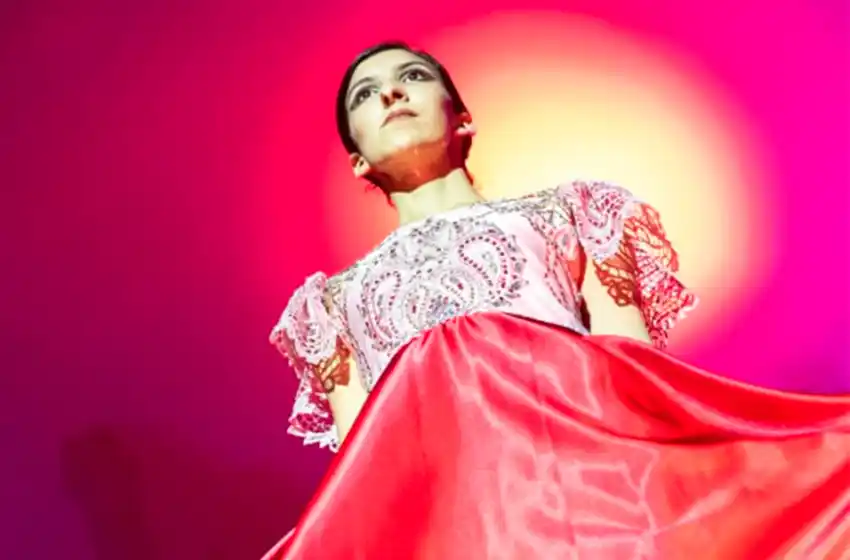 Desfile a beneficio del Hospital Materno Infantil