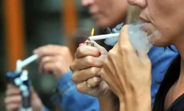 Encuesta: ¿Influye en el consumo el aumento de precios en cigarrillos?
