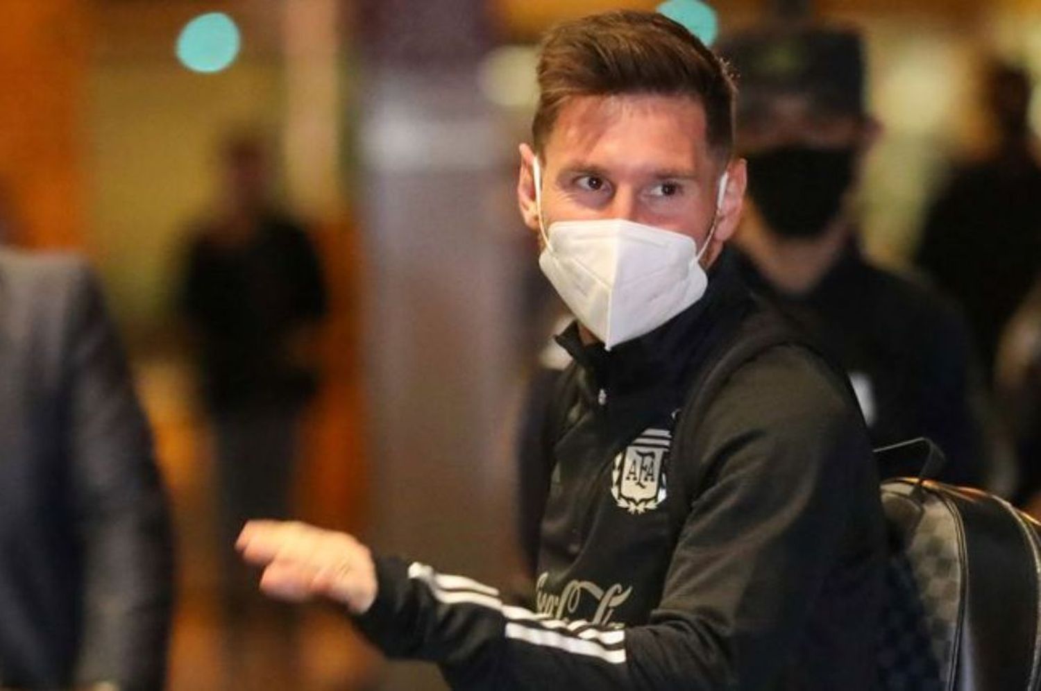 Lionel Messi llegó al hotel en el que concentrará la Selección Argentina