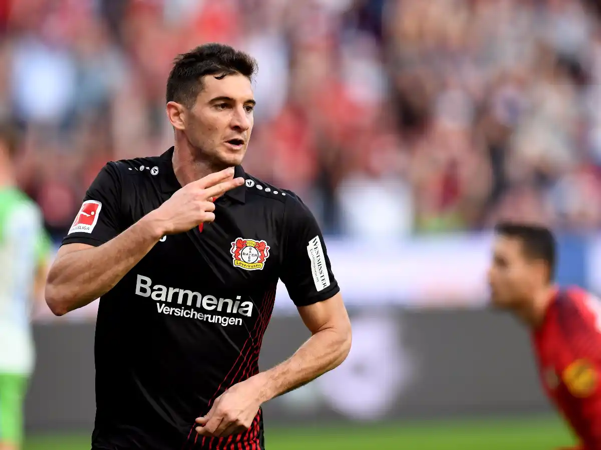 Alario festejó en Alemania