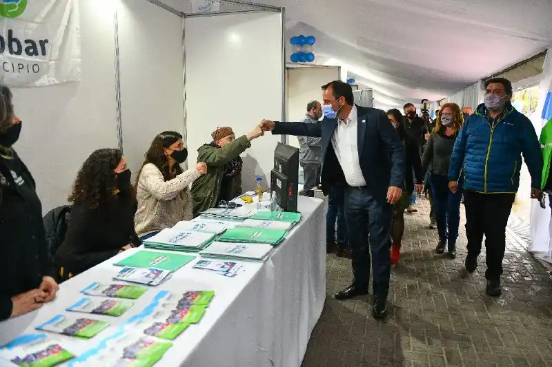 Sujarchuk en la Feria del Libro y Universitaria: "defendemos el metro cuadrado de educación, de cultura y de generación de trabajo"