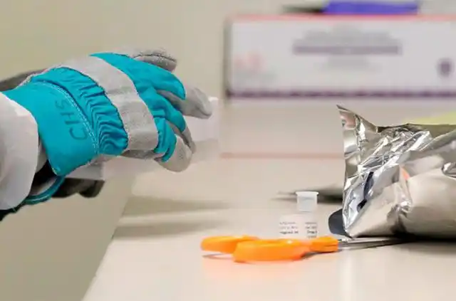 Anuncian el éxito de las pruebas de la vacuna contra el coronavirus en Francia

