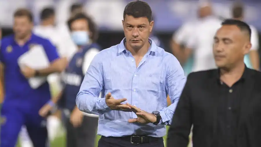 Tensión en Boca: Battaglia discutió con Almendra y lo echó de la practica en Ezeiza