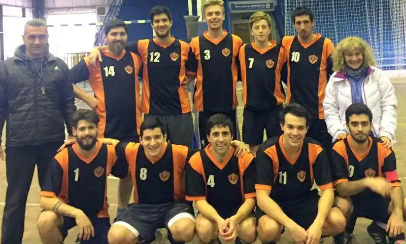 Necochea campeón del primer Provincial de cestobol masculino