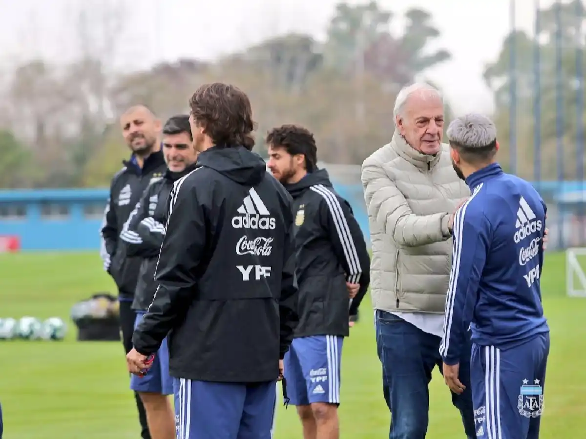 Llegó Messi y se suma a los trabajos en Ezeiza 