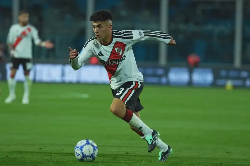 River goleó 3-0 a Belgrano en Córdoba y volvió a meterse en zona de playoffs