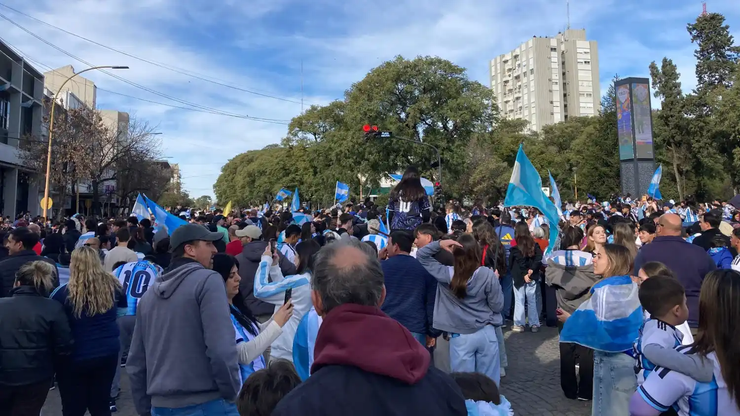 La Policía difundió recomendaciones y prohibiciones para los festejos si Argentina gana esta noche