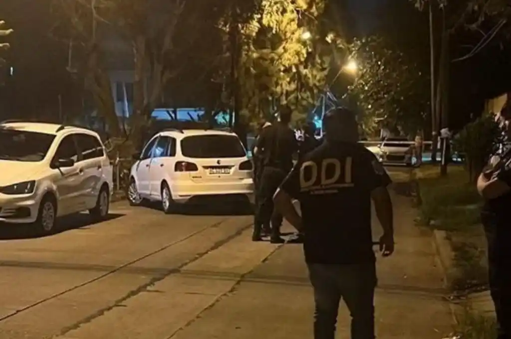 La zona y el auto donde fue asesinada la víctima.