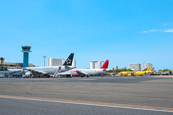 El aeropuerto de Cartagena supera los 6 millones de pasajeros en el año