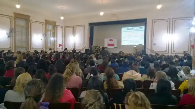 Unos 700 docentes se capacitaron sobre normativa educativa y trabajo docente