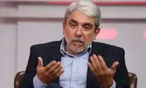 Aníbal Fernández sobre la posibilidad de que traben la candidatura de Milei: "Tienen que dejarlo participar" 