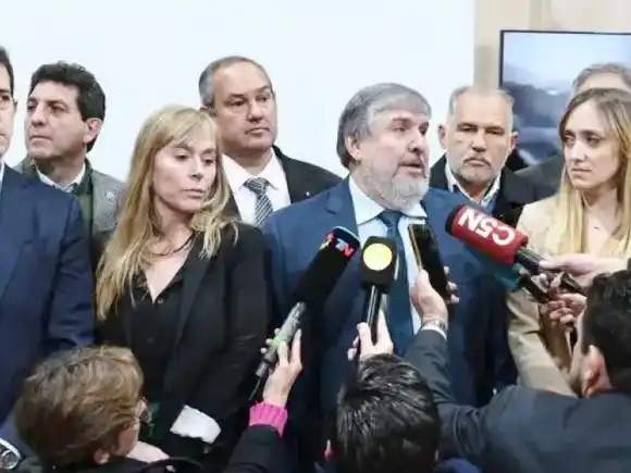 Legisladores peronistas consideran una “humillación para todo el pueblo argentino” la postura de Milei ante EE.UU.