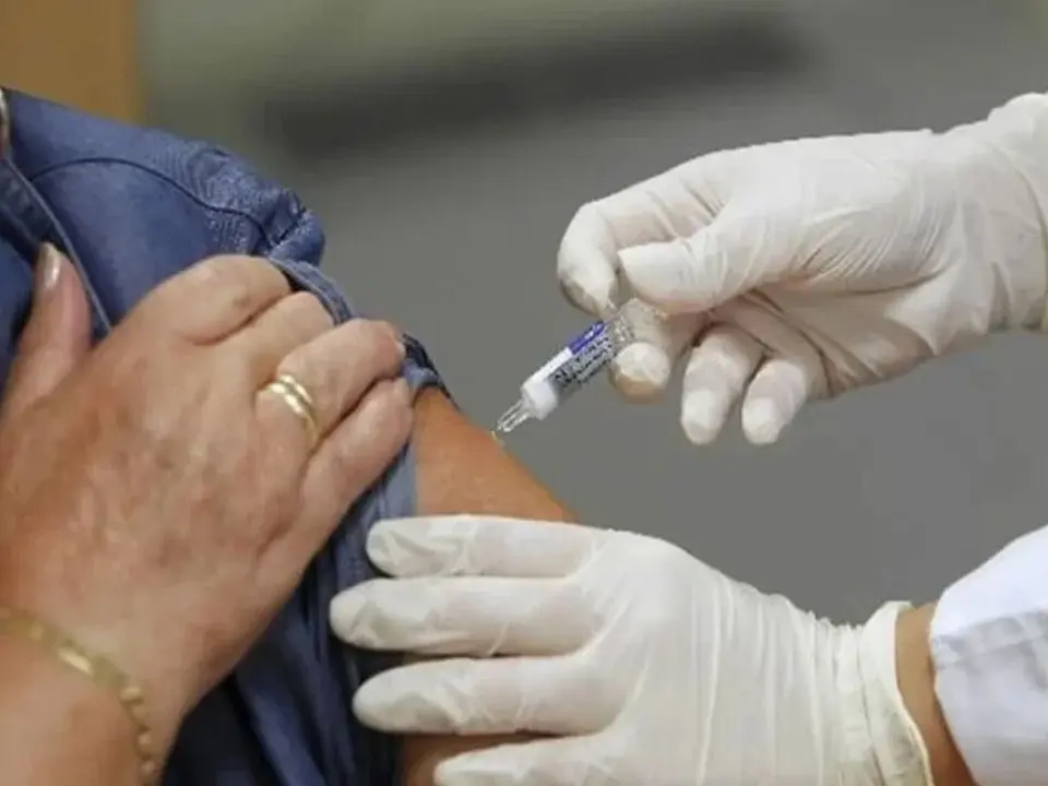 Alerta sanitaria: advierten que cae la vacunación antigripal y crecen los riesgos de un rebrote grave