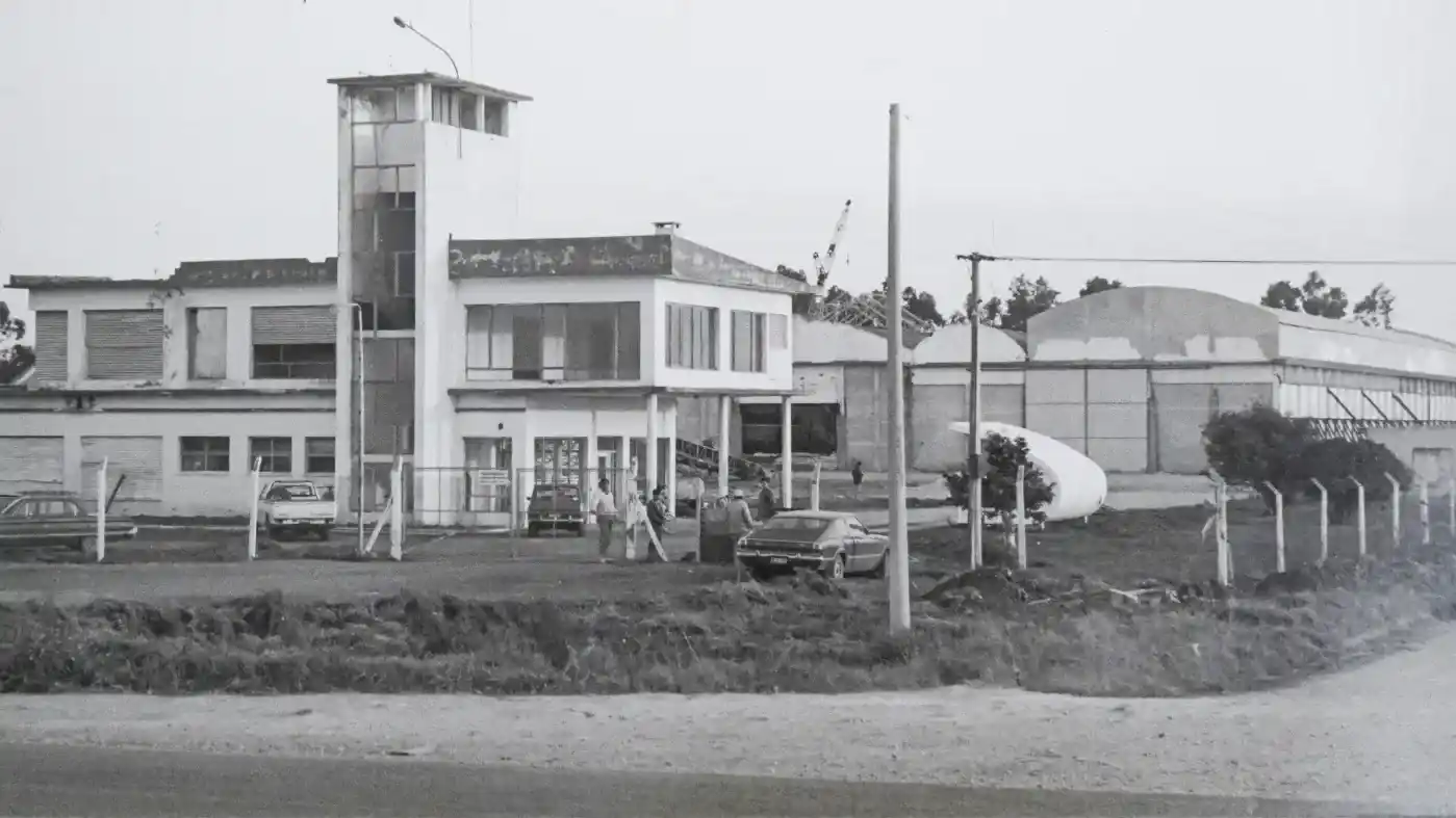 Metalúrgica Necochea. Abrió en 1954 y su planta inaugurada tiempo después estaba en la ruta 86