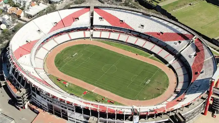 Tras los casos en Independiente, denuncian abusos a tres menores en River