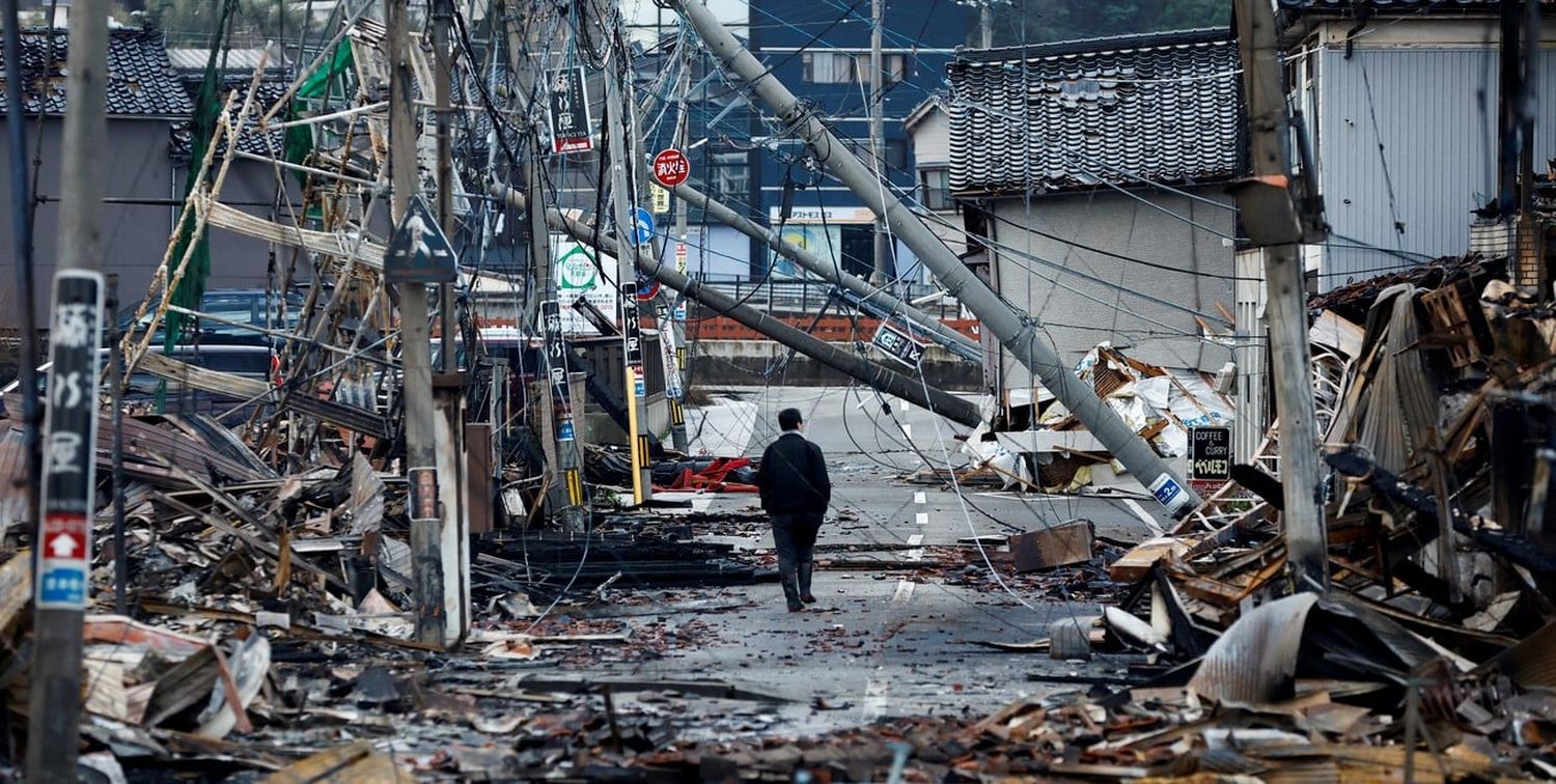 Imágenes de la destrucción en Wajima. Foto: Reuters