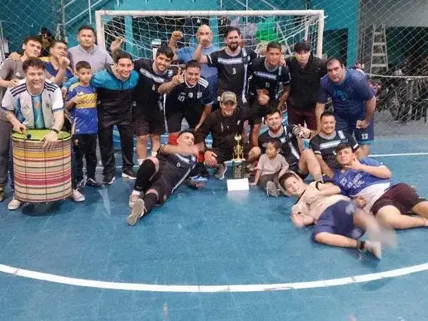 Los Indomables ganaron torneo mercantil