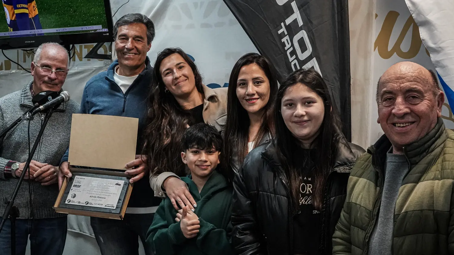 Distinción. Recibió Adrián Fantasía, 30 años de su consagración