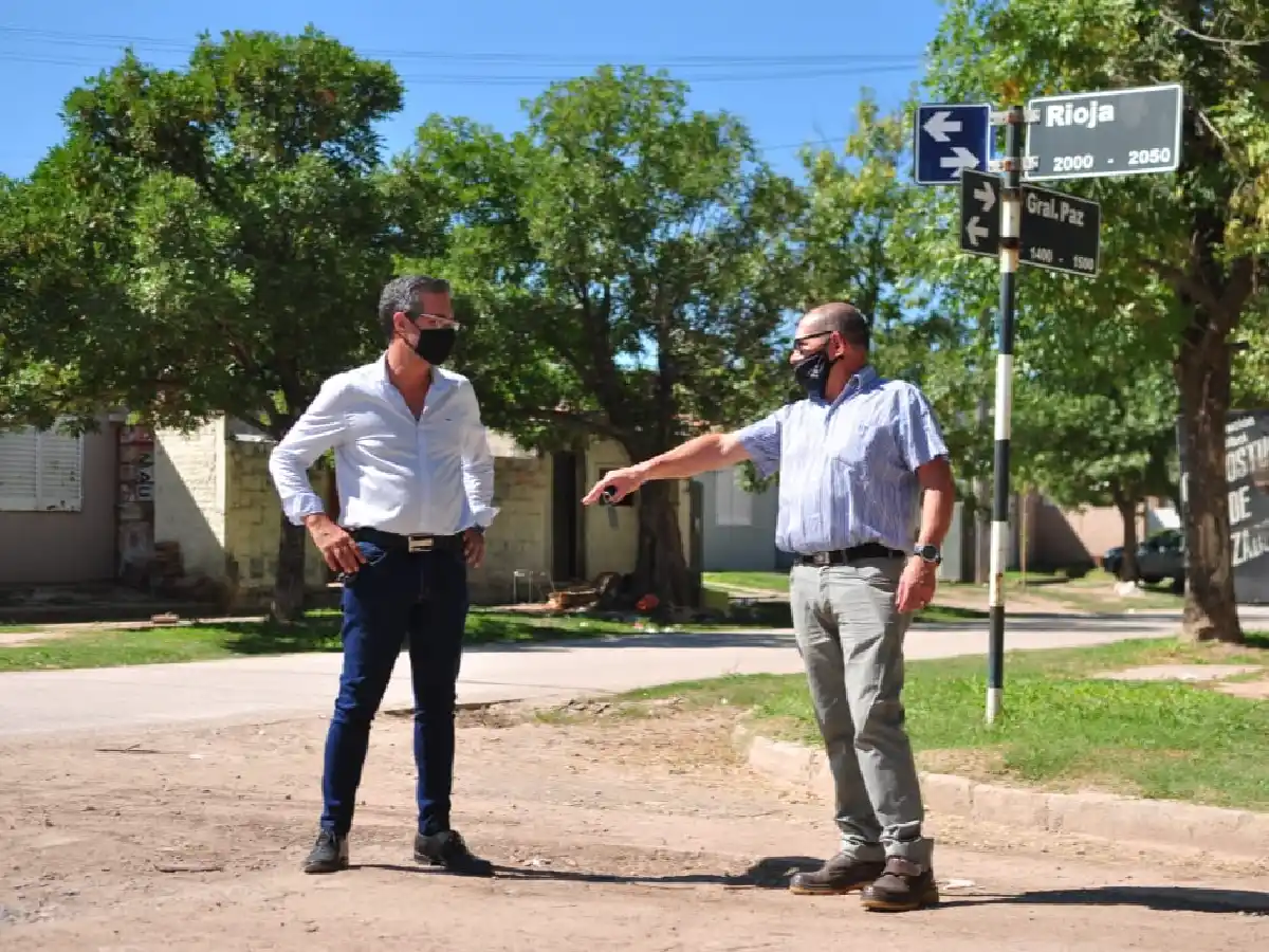 Municipio ejecutará el hormigonado  y cordón cuneta en barrio Bouchard 