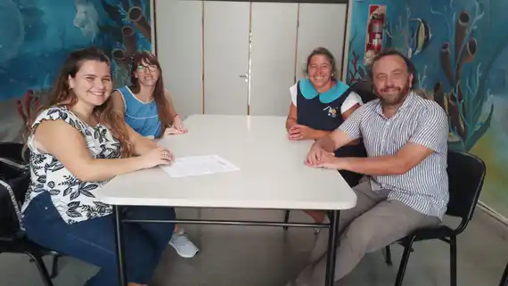 La Provincia firmó dos convenios para garantizar el acceso a la educación para niños tandilenses