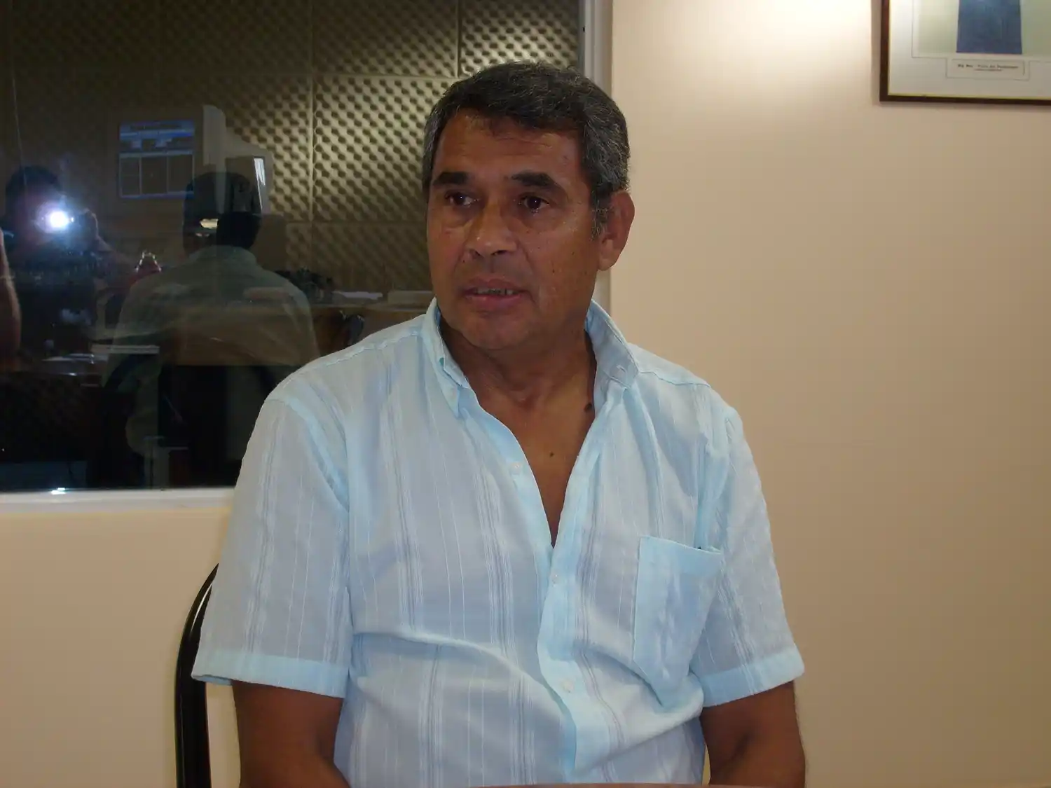 ‘Chino’ Avero promueve la unión contra los aumentos en electricidad