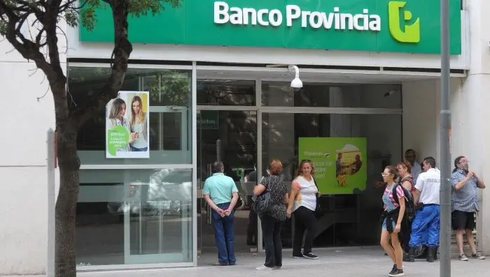 Comenzó paro en el Bapro y mañana se extiende a todos los bancos